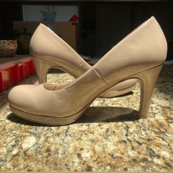 Women’s Beige Heels - Picture 6 of 12